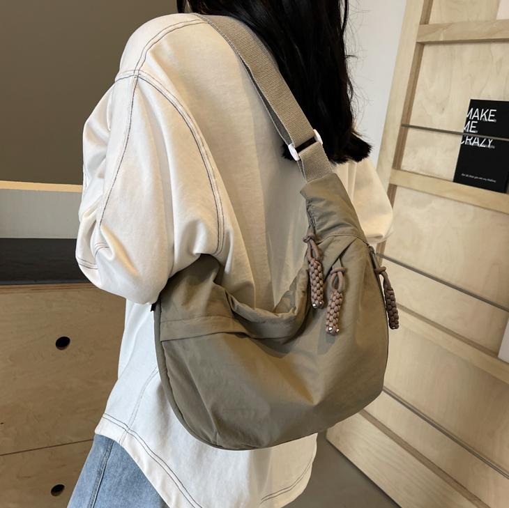 Nylon Crossbody - Elke Dag Comfortabel