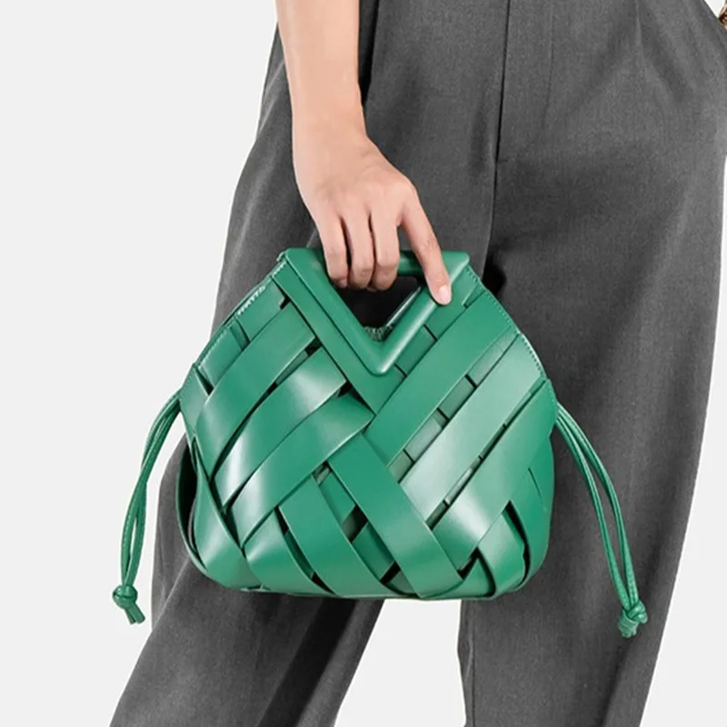Aeris Woven Bucket Handtas