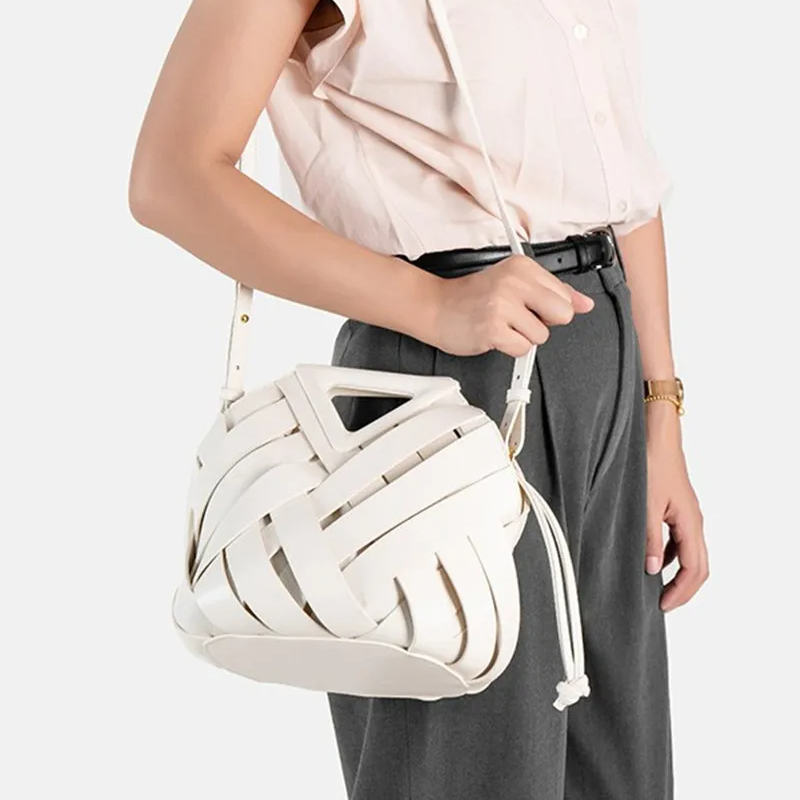 Aeris Woven Bucket Handtas