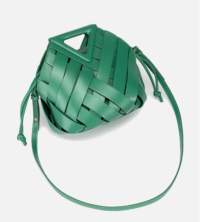 Aeris Woven Bucket Handtas